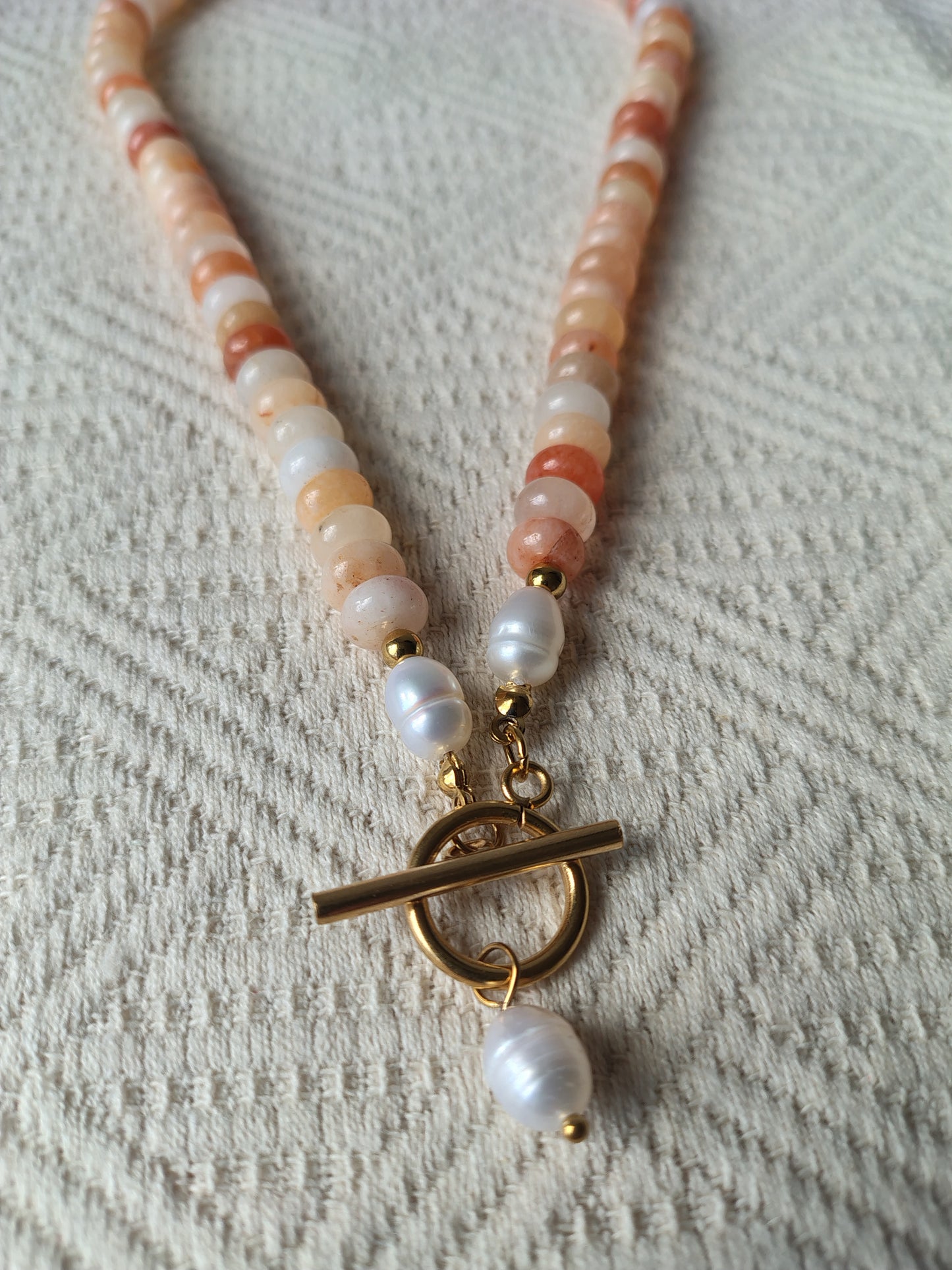 Natural Stone Pink Aventurine and Freshwater Pearl Necklace.