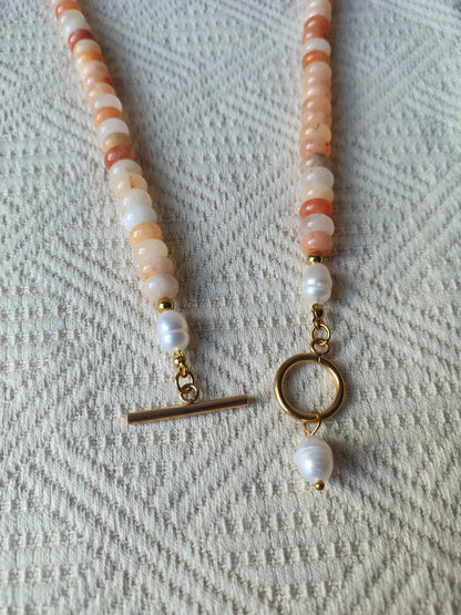 Natural Stone Pink Aventurine and Freshwater Pearl Necklace.