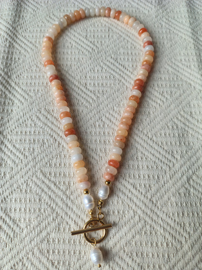 Natural Stone Pink Aventurine and Freshwater Pearl Necklace.